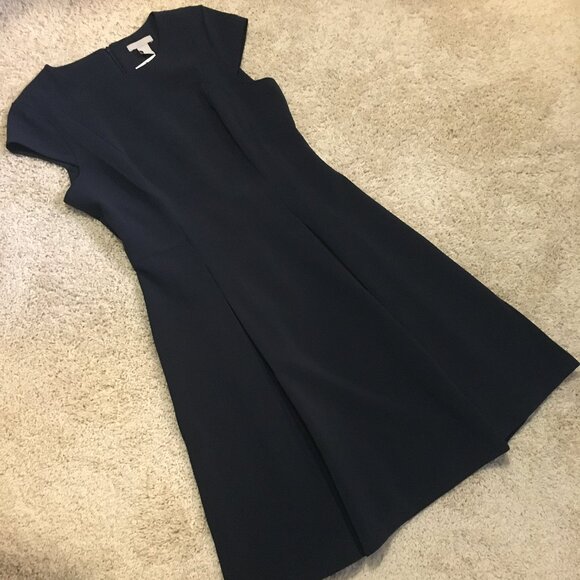 NWT H&M Dark Navy Blue Fit & Flare Pleated Cap Sleeve Dress - Picture 11 of 16